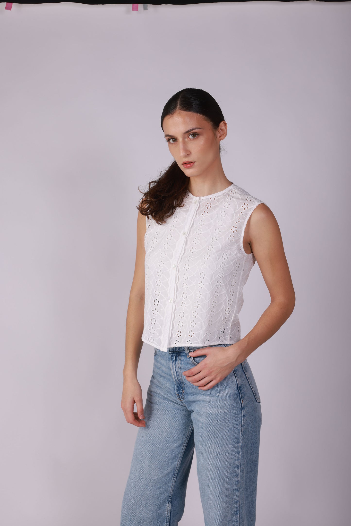 Sleeveless Embroidered Shirt