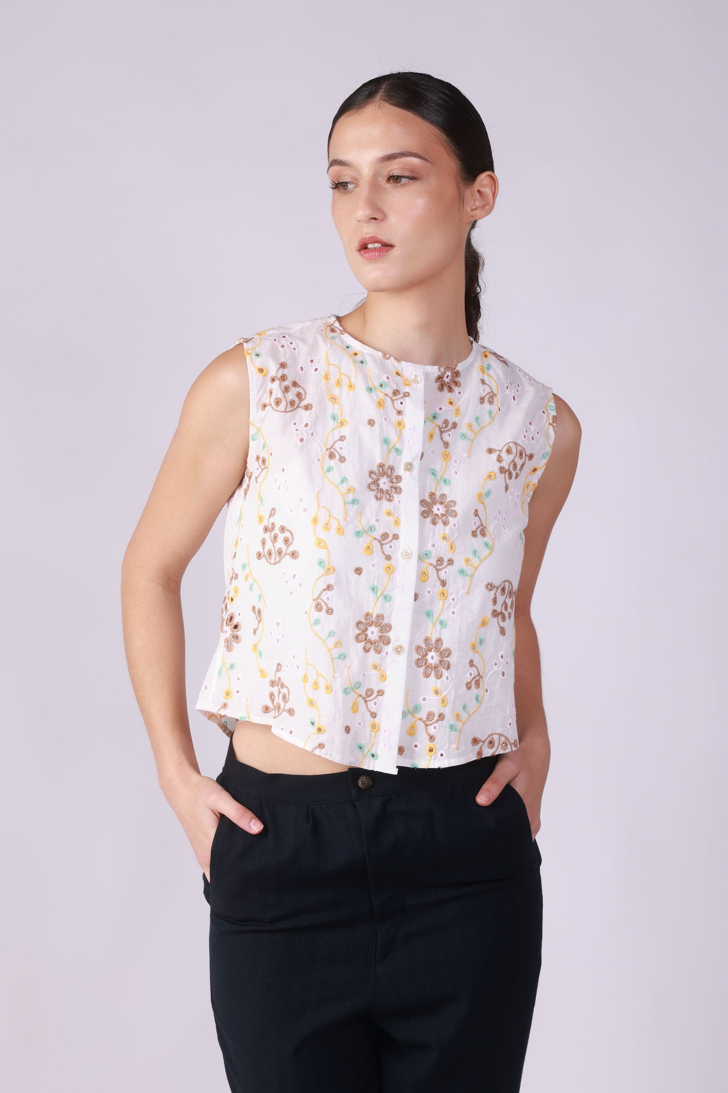 Sleeveless Embroidered Shirt