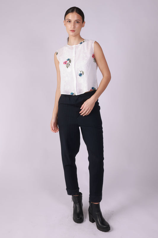 Sleeveless Embroidered Shirt